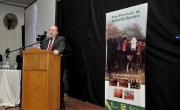 EL INTENDENTE EN EL LANZAMIENTO DEL PLAN PROVINCIAL DE ACTIVACIÓN GANADERA QUINQUENIO 2016-2020