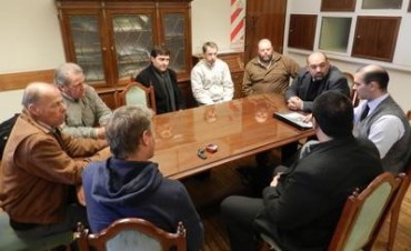 EL INTENDENTE ZURBRIGK FIRMÓ CONVENIOS 