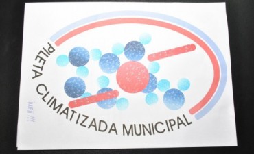 SE ELIGIÓ EL LOGO DE LA PILETA CLIMATIZADA